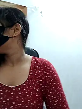 Snapshot of Ritusri_Dotta chatting on March 2025 02:37:02 AM Ritusri Dotta online show from March 2025 02:37:02 AM