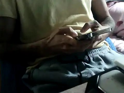 Mihai3246 online show from April 2026 05:52:01 AM