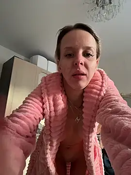 LikaCat online show from January 2026 03:43:02 AM