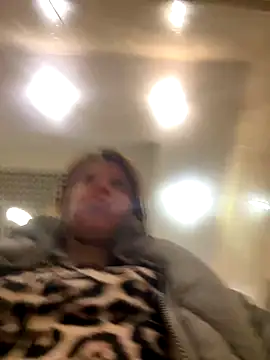 LikaCat online show from November 2025 03:43:01 AM