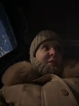 LikaCat online show from November 2025 12:58:02 AM