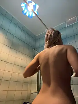 LikaCat online show from December 2025 03:43:02 AM