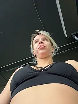 LikaCat online show from February 2026 03:38:02 AM