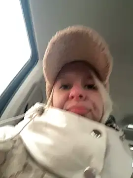 LikaCat online show from November 2025 02:47:02 AM