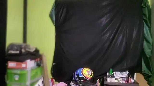 Snapshot of Tipredeye chatting on October 2025 11:46:02 PM Tipredeye online show from October 2025 11:46:02 PM