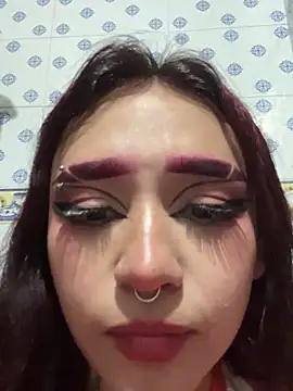 Snapshot of IrisMagiic chatting on January 2025 05:52:01 AM IrisMagiic online show from January 2025 05:52:01 AM