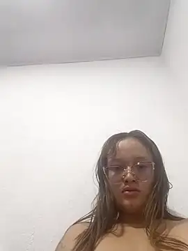 lucyy06 online show from May 2026 04:20:02 AM