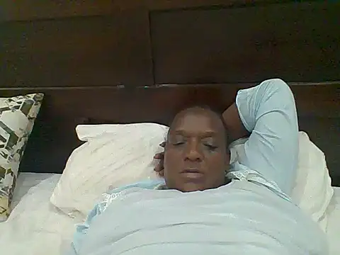 Snapshot of Shaz_brown chatting on June 2026 01:38:01 AM Shaz brown online show from June 2026 01:38:01 AM