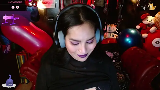 Snapshot of kureiji_hentaii chatting on November 2025 11:38:01 PM kureiji hentaii online show from November 2025 11:38:01 PM