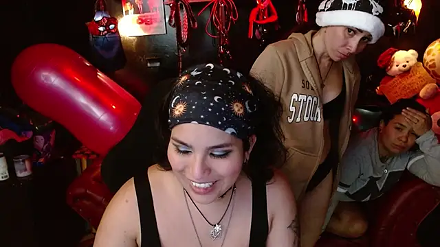 Snapshot of kureiji_hentaii chatting on November 2025 12:50:02 PM kureiji hentaii online show from November 2025 12:50:02 PM