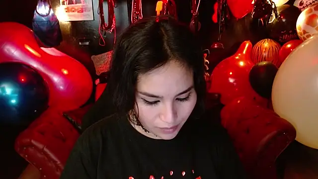 Snapshot of kureiji_hentaii chatting on September 2025 10:05:02 PM kureiji hentaii online show from September 2025 10:05:02 PM