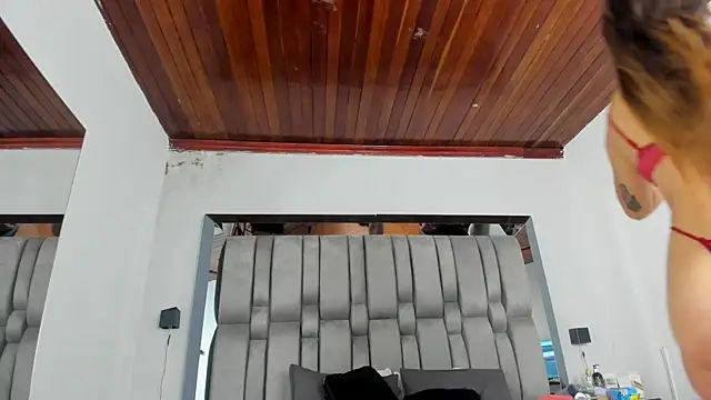 NikkySmiith online show from March 2026 11:14:02 AM