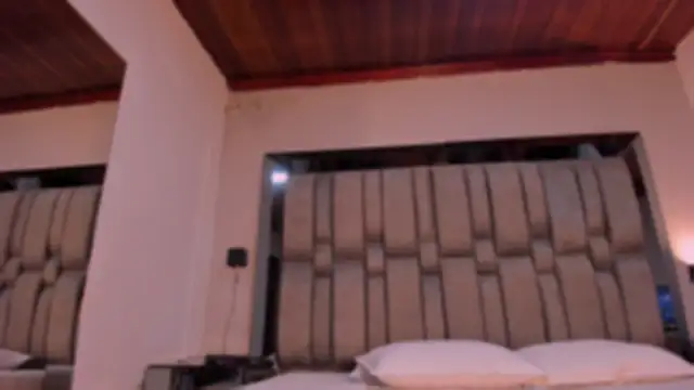 NikkySmiith online show from November 2025 12:05:02 PM