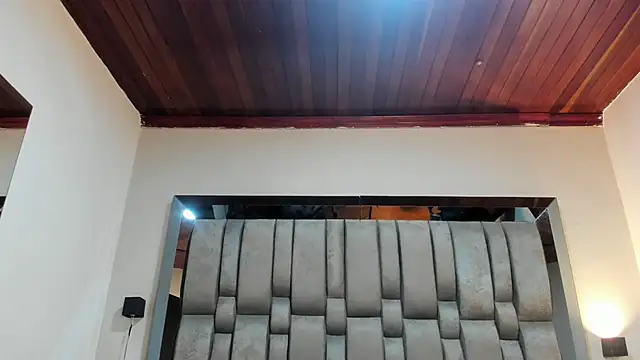 NikkySmiith online show from October 2025 11:31:02 AM