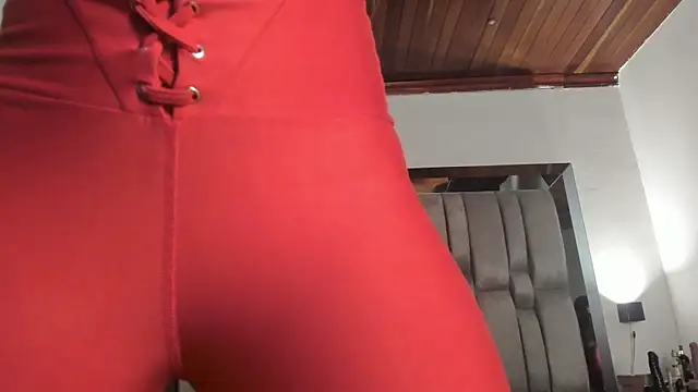 NikkySmiith online show from October 2025 12:06:02 PM