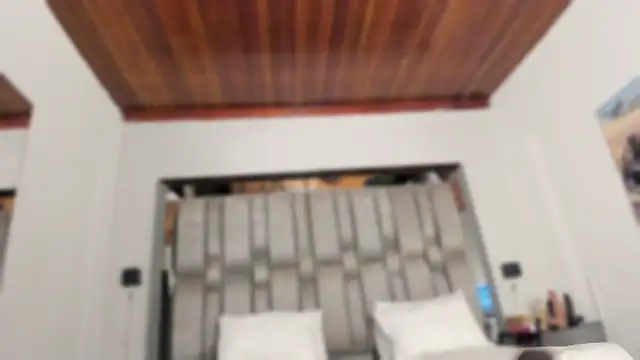 NikkySmiith online show from November 2025 11:25:01 AM