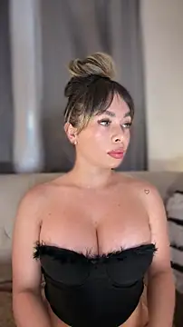 Alison Diaz17 online show from April 2026 10:16:01 PM