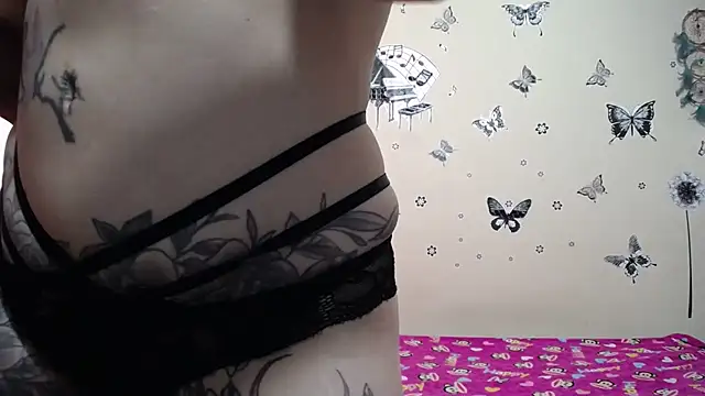 Nicolle-sky online show from October 2025 04:15:02 PM