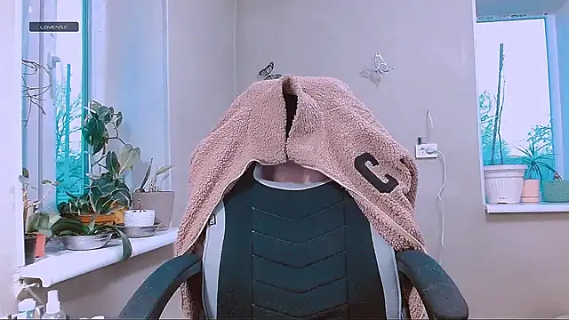 RosaJil online show from April 2026 04:32:01 PM