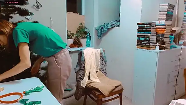 Snapshot of RosaJil chatting on December 2024 03:31:02 PM RosaJil online show from December 2024 03:31:02 PM