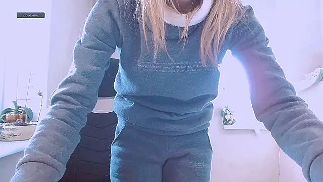 RosaJil online show from February 2026 09:18:01 AM