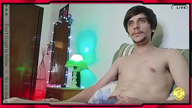 Snapshot of tobix_ chatting on December 2024 04:55:02 AM tobix online show from December 2024 04:55:02 AM