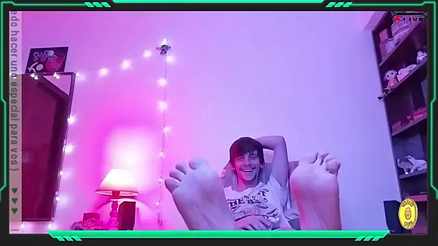 Snapshot of tobix_ chatting on December 2024 03:42:01 AM tobix online show from December 2024 03:42:01 AM