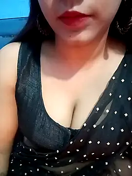 Snapshot of Gulabo-jaan chatting on February 2025 07:05:01 AM Gulabo-jaan online show from February 2025 07:05:01 AM