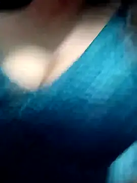 Snapshot of Gulabo-jaan chatting on October 2025 03:38:01 AM Gulabo-jaan online show from October 2025 03:38:01 AM