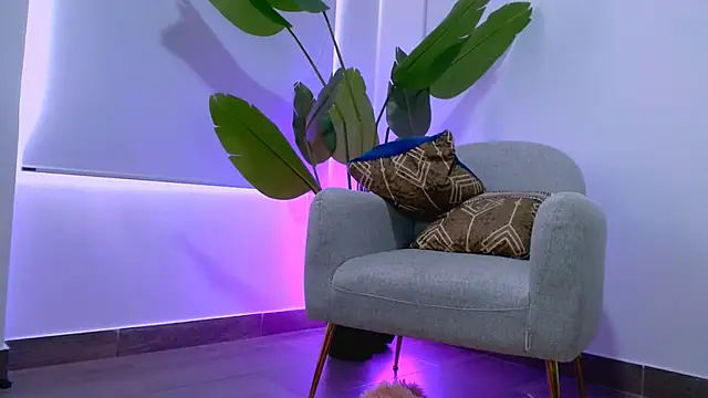 Sara ow online show from February 2026 07:22:01 PM