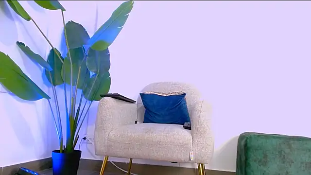 Sara ow online show from May 2026 07:28:02 PM