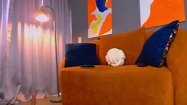 Sara ow online show from March 2026 08:25:02 PM