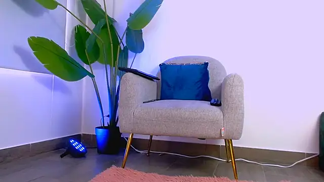 Sara ow online show from April 2026 07:31:01 PM