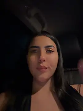 MarianaBenz online show from July 2026 02:22:02 AM