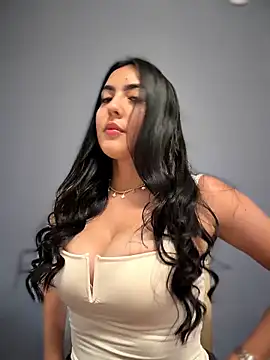 MarianaBenz online show from May 2026 05:46:01 PM