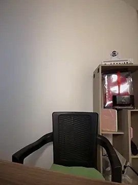 MarianaBenz online show from November 2025 01:05:01 AM