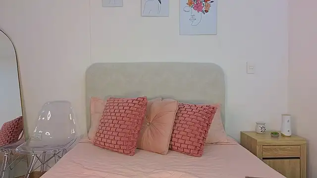 KristennBlue online show from December 2025 10:18:01 AM