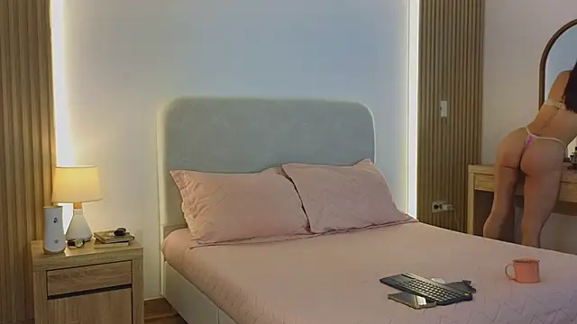 KristennBlue online show from March 2026 02:45:01 PM