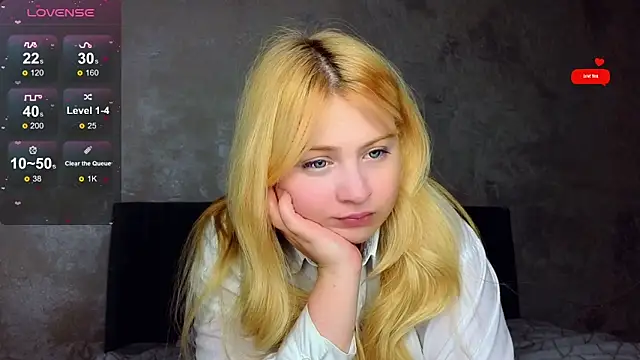 shy blondiee online show from March 2025 11:04:02 PM