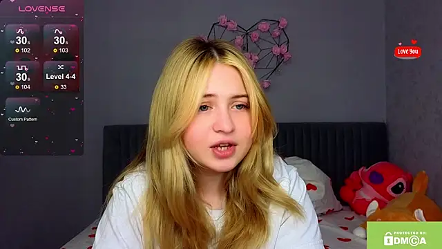 shy blondiee online show from December 2024 11:40:02 PM