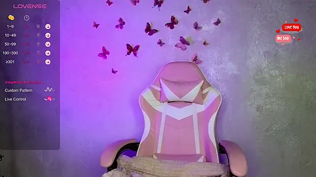 shy blondiee online show from September 2025 04:51:02 PM