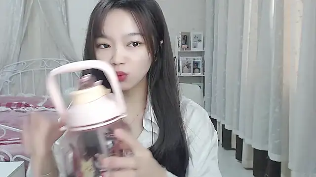 Jenny-Z online show from November 2025 01:43:02 AM