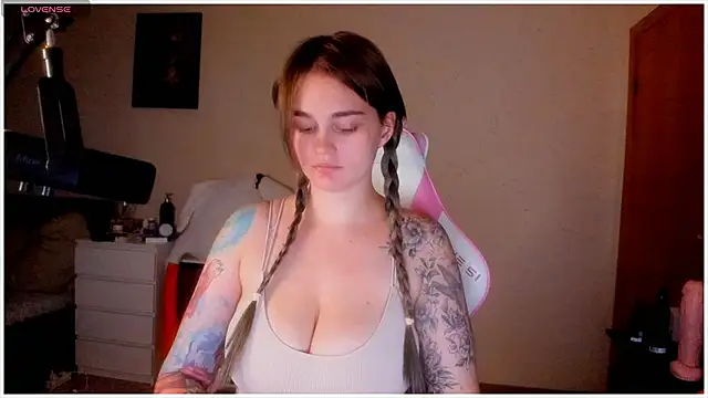 AnnaRoading online show from December 2024 08:50:02 PM