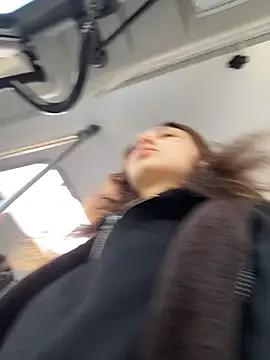 QuitieLia online show from March 2026 07:21:02 AM