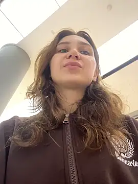 QuitieLia online show from March 2026 08:21:02 AM