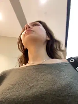 QuitieLia online show from February 2026 01:21:02 PM