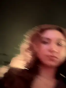 QuitieLia online show from October 2025 03:57:01 PM