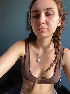QuitieLia online show from May 2026 07:17:02 AM