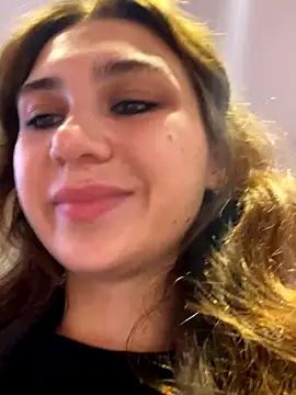 QuitieLia online show from November 2025 08:39:02 AM