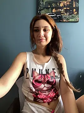 Snapshot of QuitieLia chatting on June 2026 07:05:02 AM QuitieLia online show from June 2026 07:05:02 AM